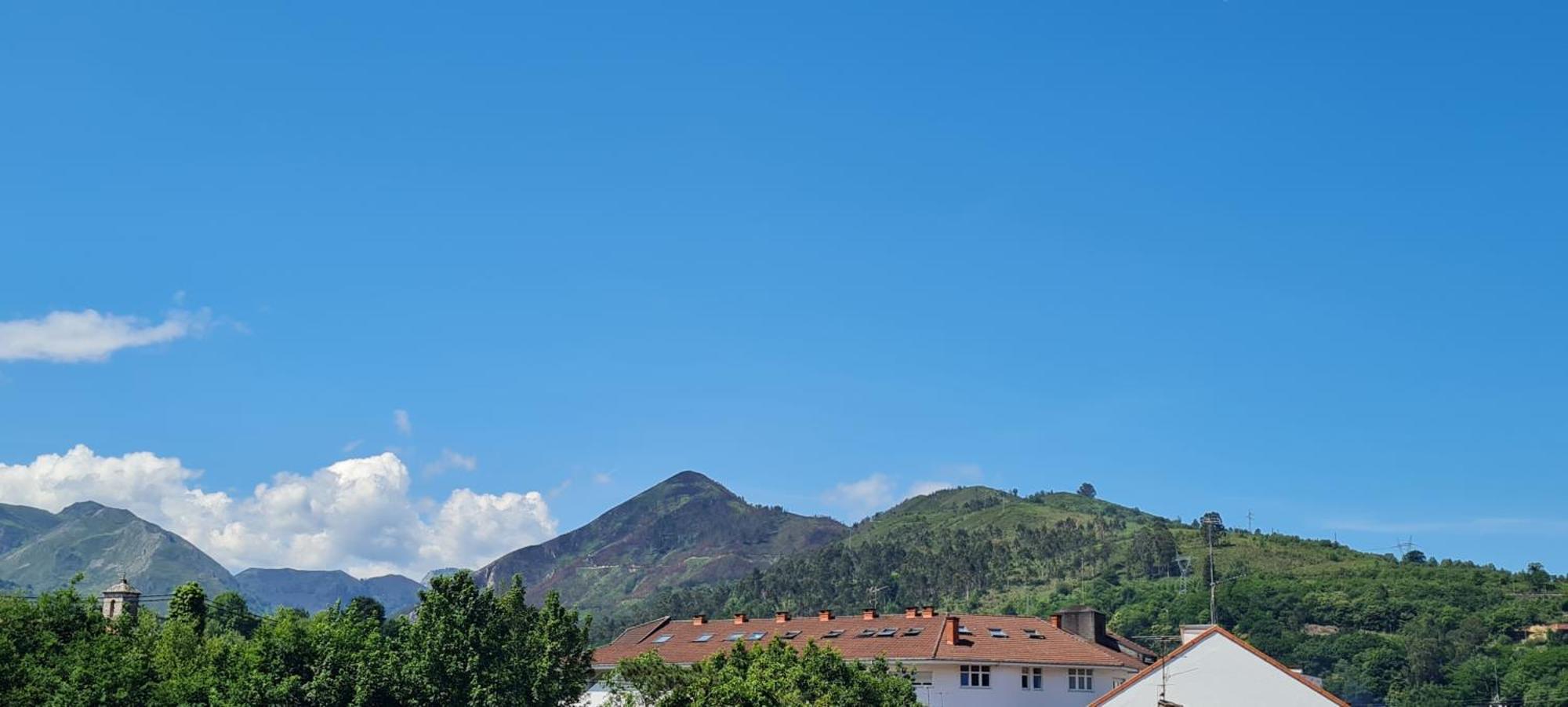 Apartamentos El Pigazu Onís Exteriör bild