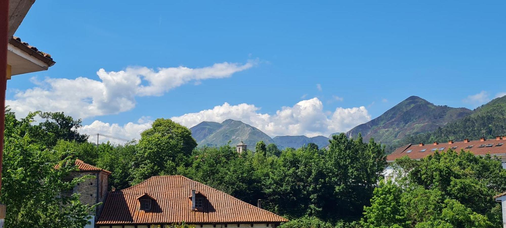 Apartamentos El Pigazu Onís Exteriör bild