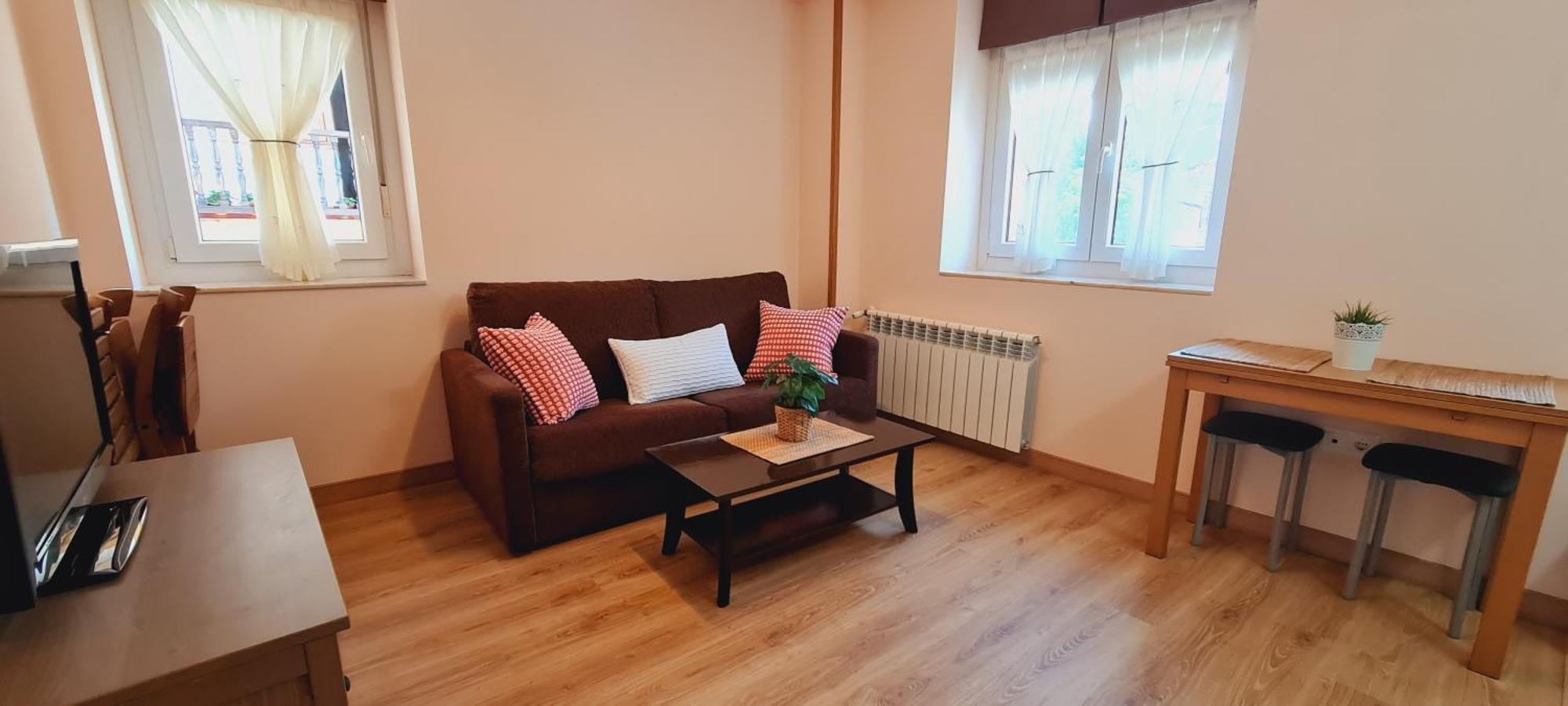 Apartamentos El Pigazu Onís Exteriör bild